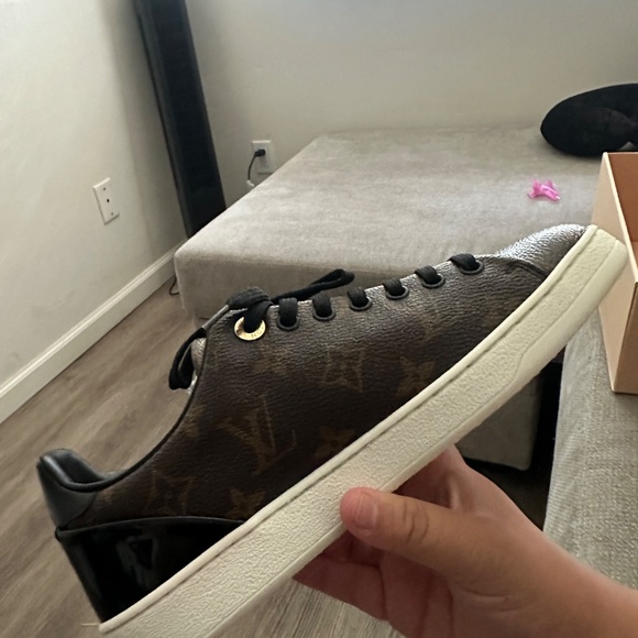 Louis Vuitton sneakers - Picture 7 of 10